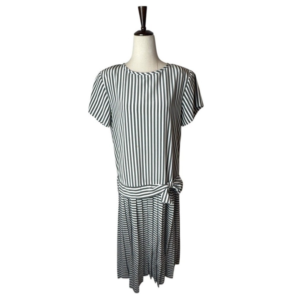 Albert Nipon Vintage Striped Te Waist iDress Women 12 Gray Pleated Midi Career